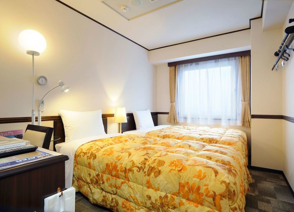 Toyoko Inn Oita Ekimae Екстер'єр фото